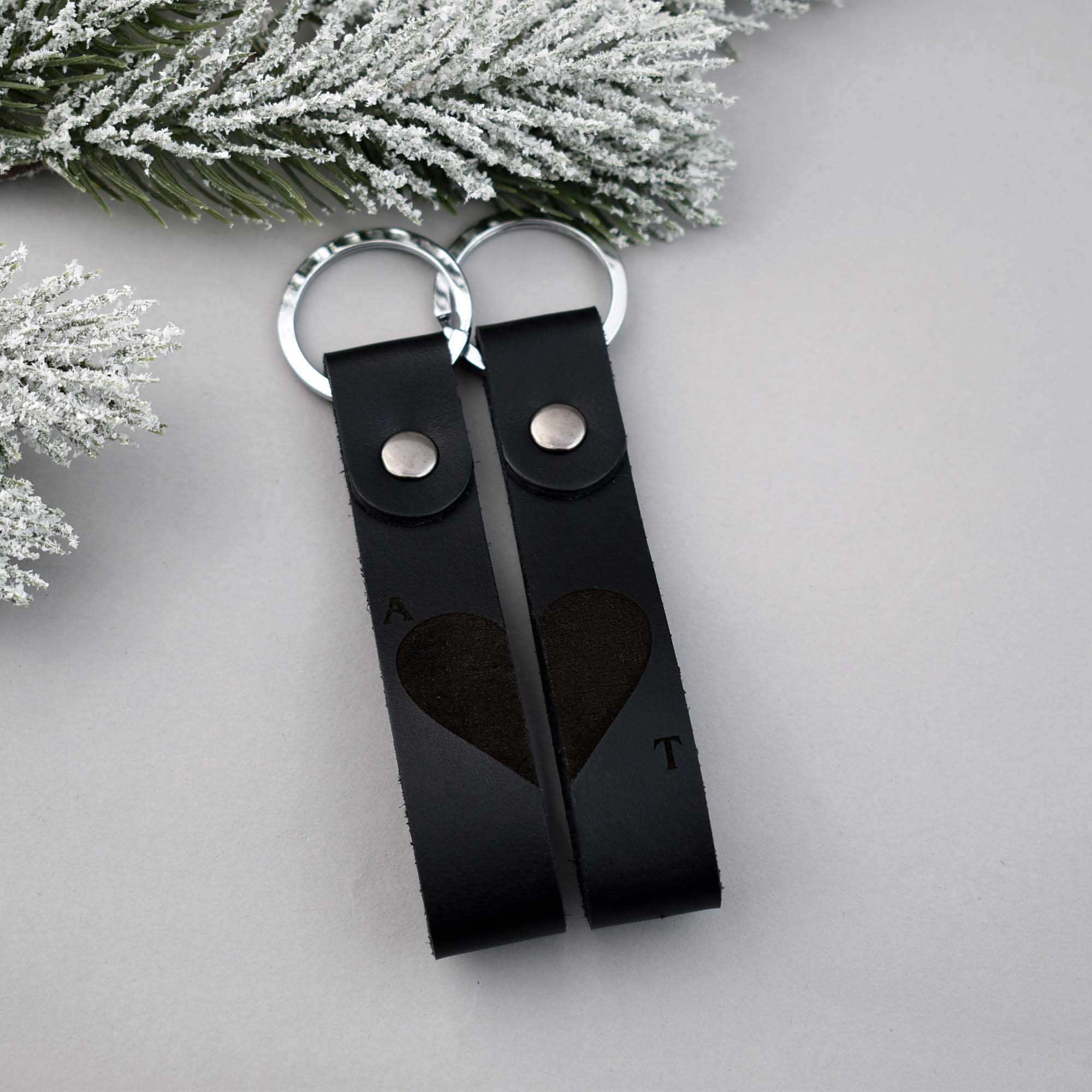 Nahast Isikupärastatud Võtmehoidjate Komplekt 2tk