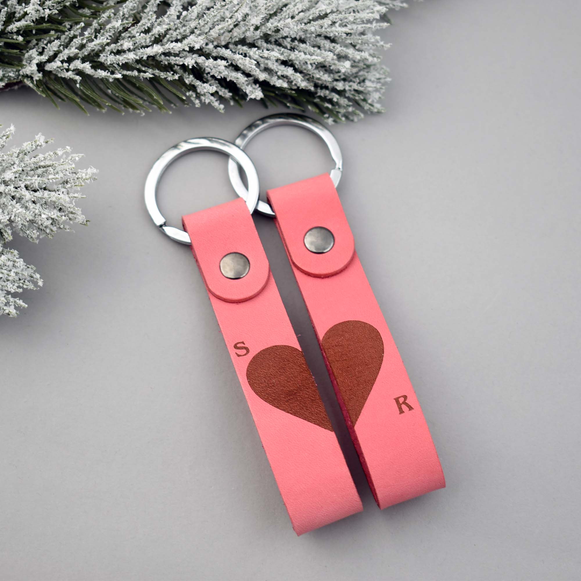 Nahast Isikupärastatud Võtmehoidjate Komplekt 2tk